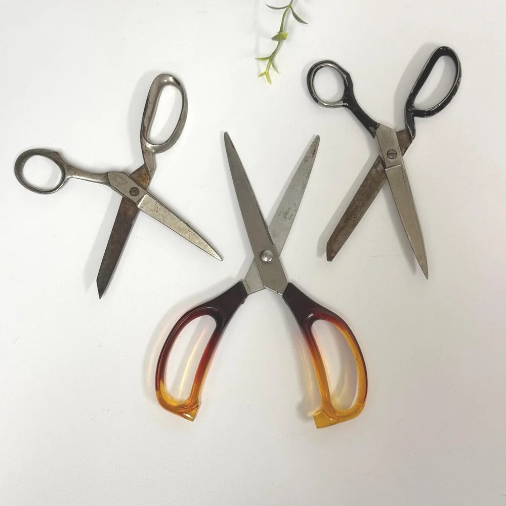 Vintage scissors set of 3